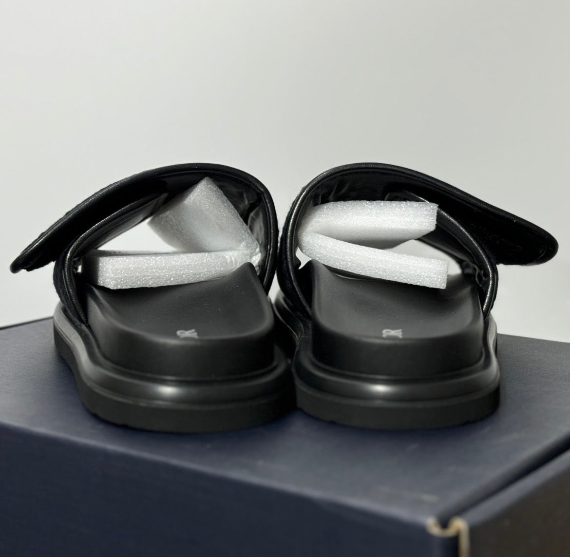 Dior slippers black