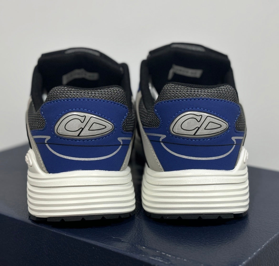 Dior b30 white blue black grey