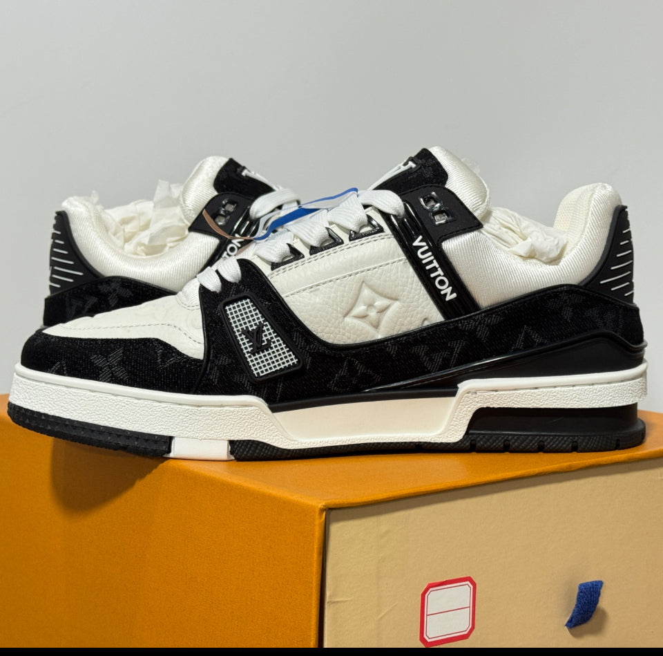 Lv trainer classic black