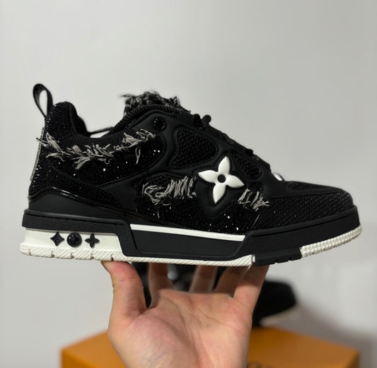 Louis Vuitton skate black white